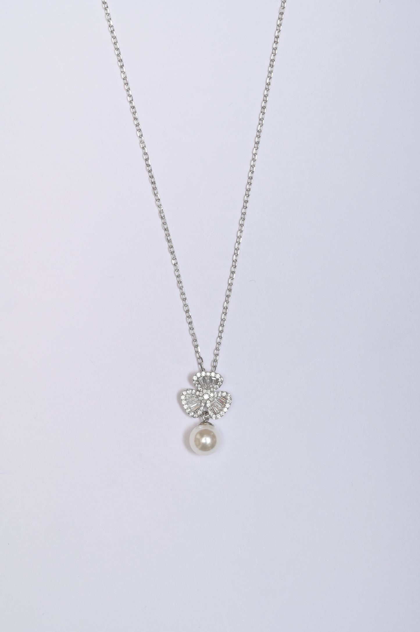Flower Dropping Pearl 925 Silver Necklace