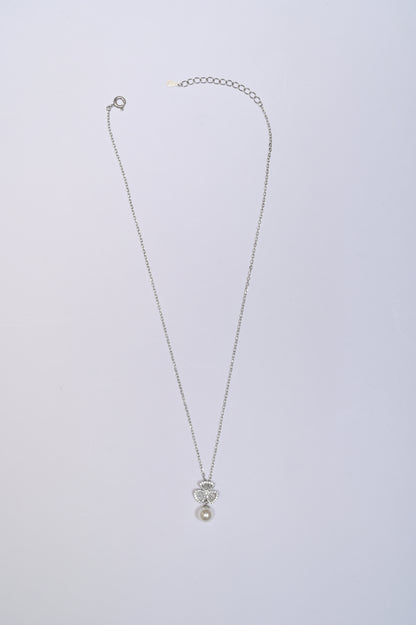 Flower Dropping Pearl 925 Silver Necklace